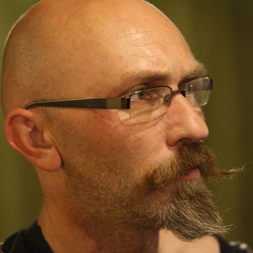 István Weisz Graphic & Web Designer Dubai Creative Professionals